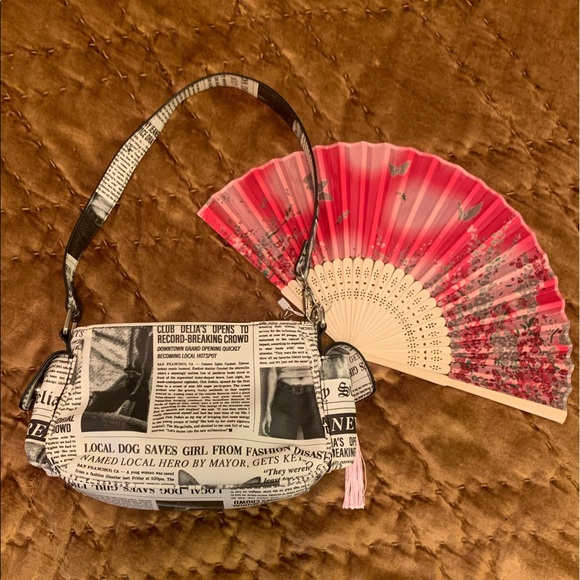 dELiA’s Handbag - Picture 2 of 3